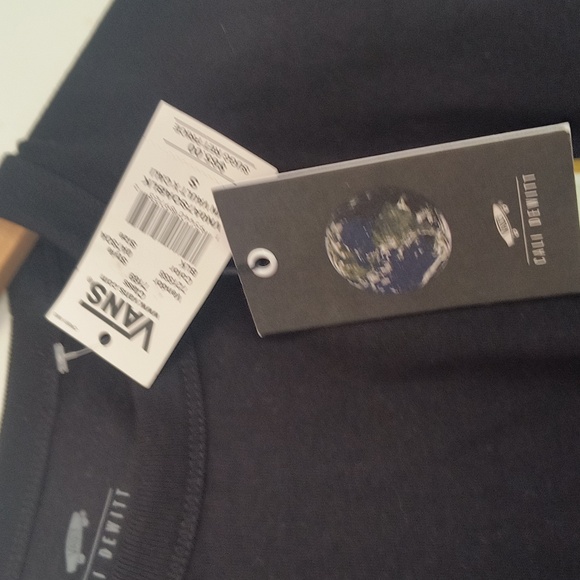 NWT Cali Dewitt Black T-Shirt with Global Warning Graphic Coffin Sz Small Men - Picture 4 of 15